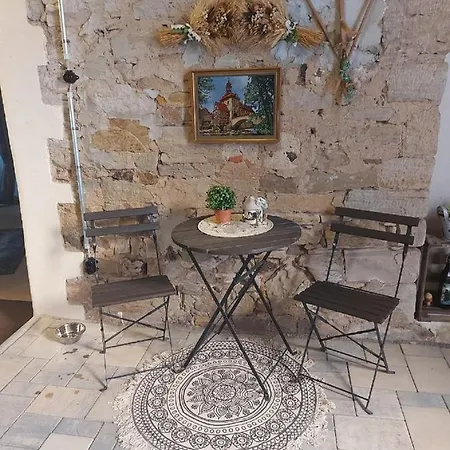 Zu Den Weinbergen Apartment